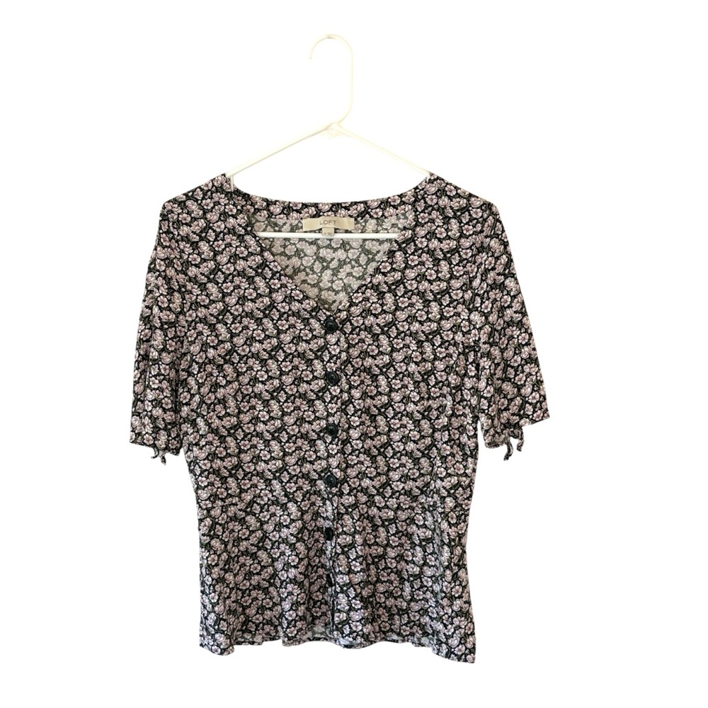 NAME YOUR PRICE • LOFT Black Floral Button Down Top Blouse Tie Sleeves Size 8 - Picture 2 of 9